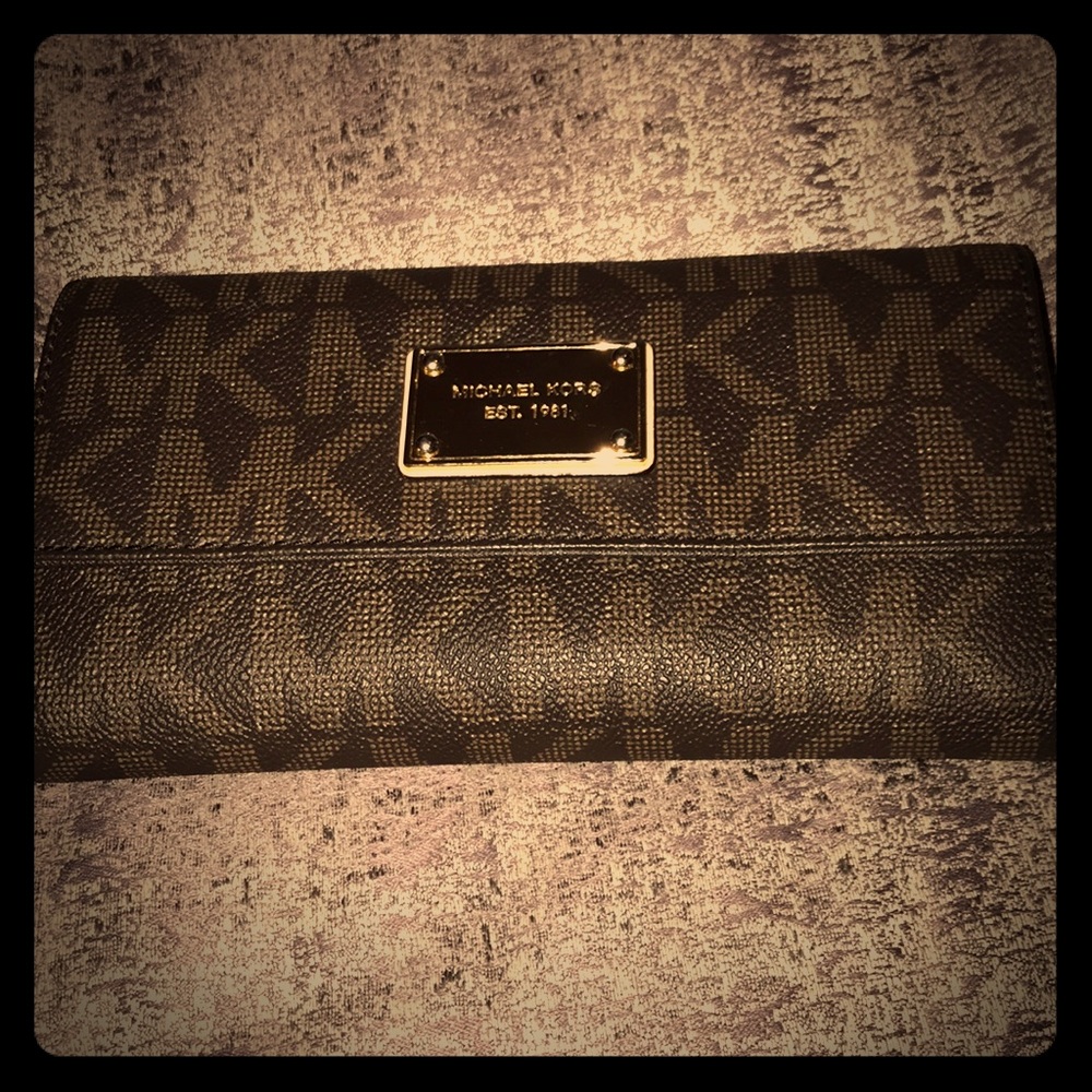 Micheal Kors Wallet